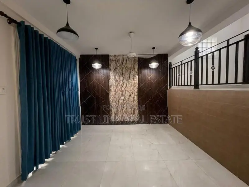 House For Sale In Batuwatta