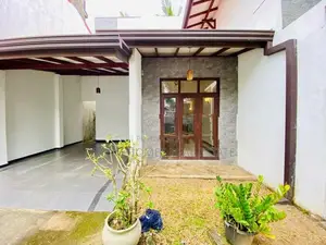 10.9 Perches Beautiful 2-Storey Home For Sale Malabe
