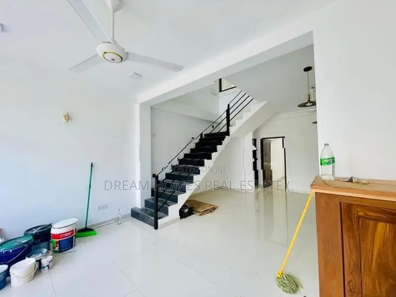 Brand New Luxury House For Sale – Malabe