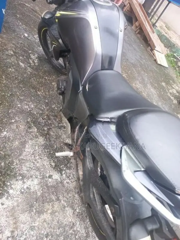 Bajaj CT100 2026