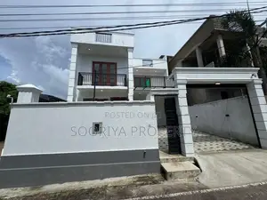 Brand New Luxury House for Sale in Between Piliyandala Boralesgamuwa