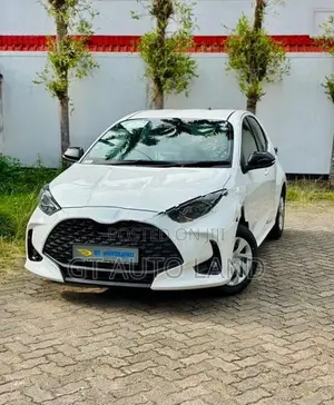 Toyota Yaris G 4way Camera BSM 2026