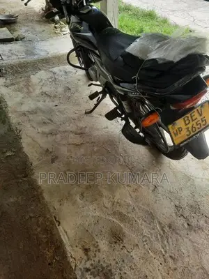 Bajaj Platina 110 ES 2016
