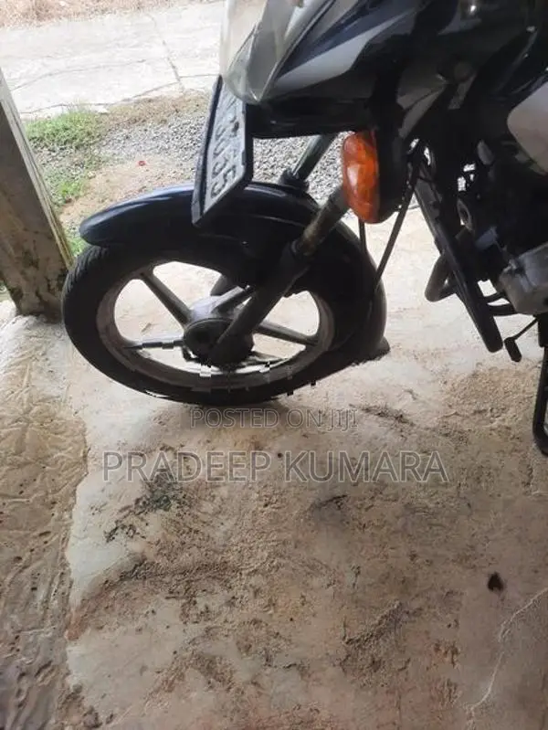 Bajaj Platina 110 ES 2016