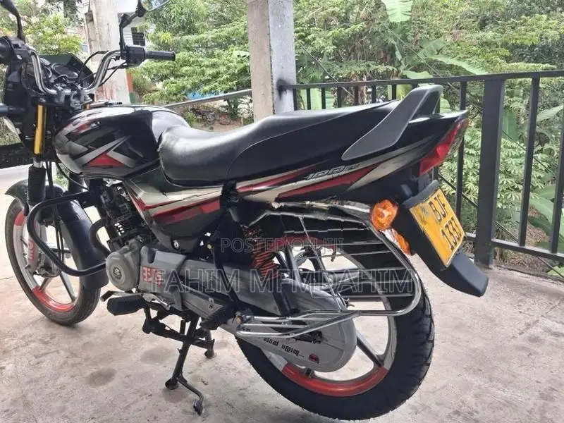 Bajaj CT100 2024