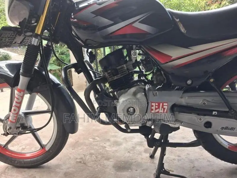 Bajaj CT100 2024