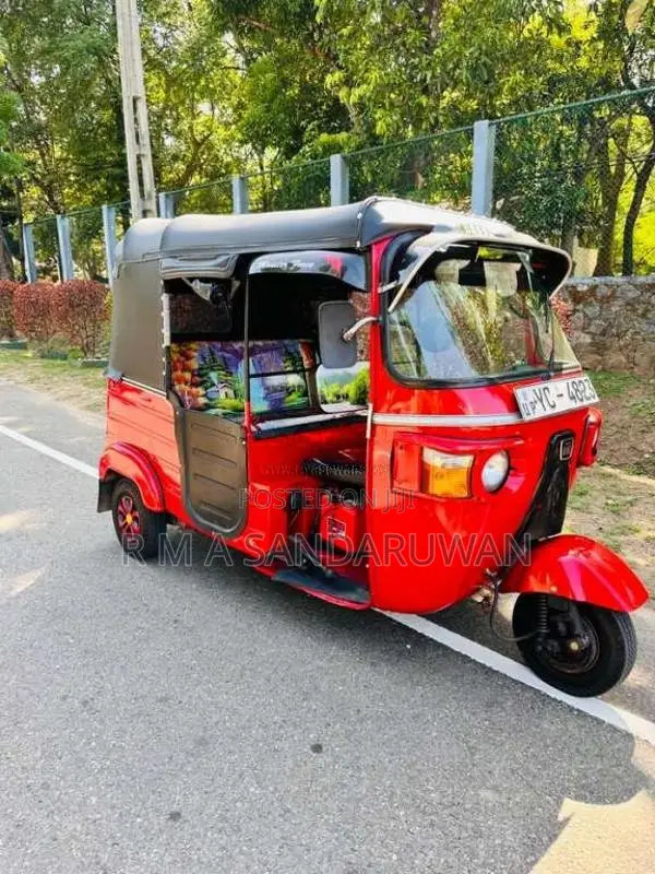 Bajaj RE 4 Stroke 2010 Three Wheel (Used)