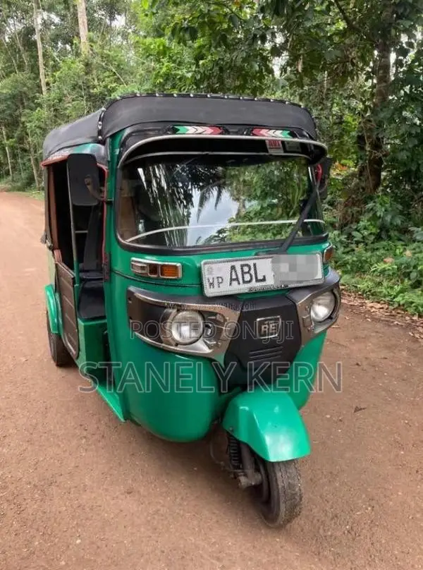 Bajaj RE 2016 Three Wheel (Used)