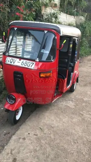 Bajaj 4 Stroke 2009 Three Wheel (Used)