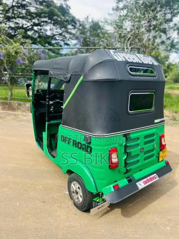 Bajaj RE 205 2018 Three Wheel (Used)