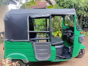 Bajaj 4 Stroke 2017 Three Wheel (Used)