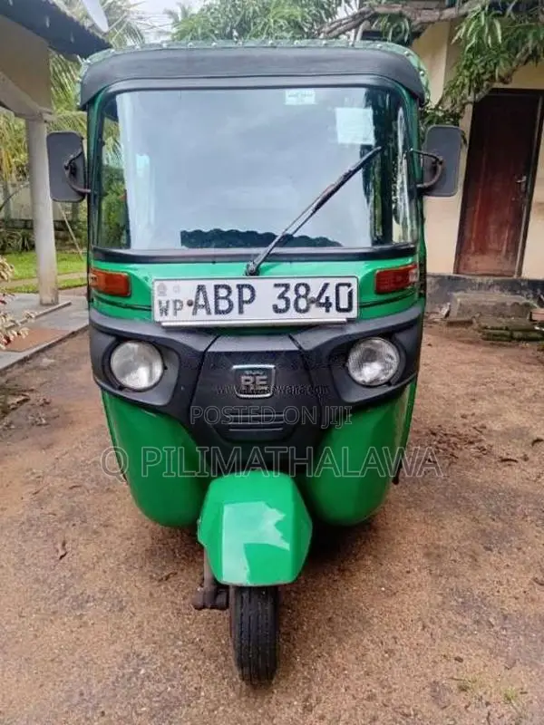 Bajaj 4 Stroke 2017 Three Wheel (Used)
