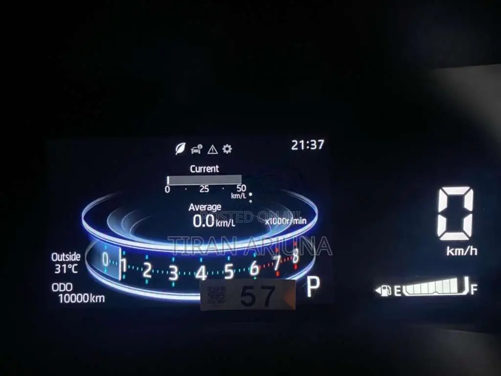 Toyota Raize 2025 SUV (Used)