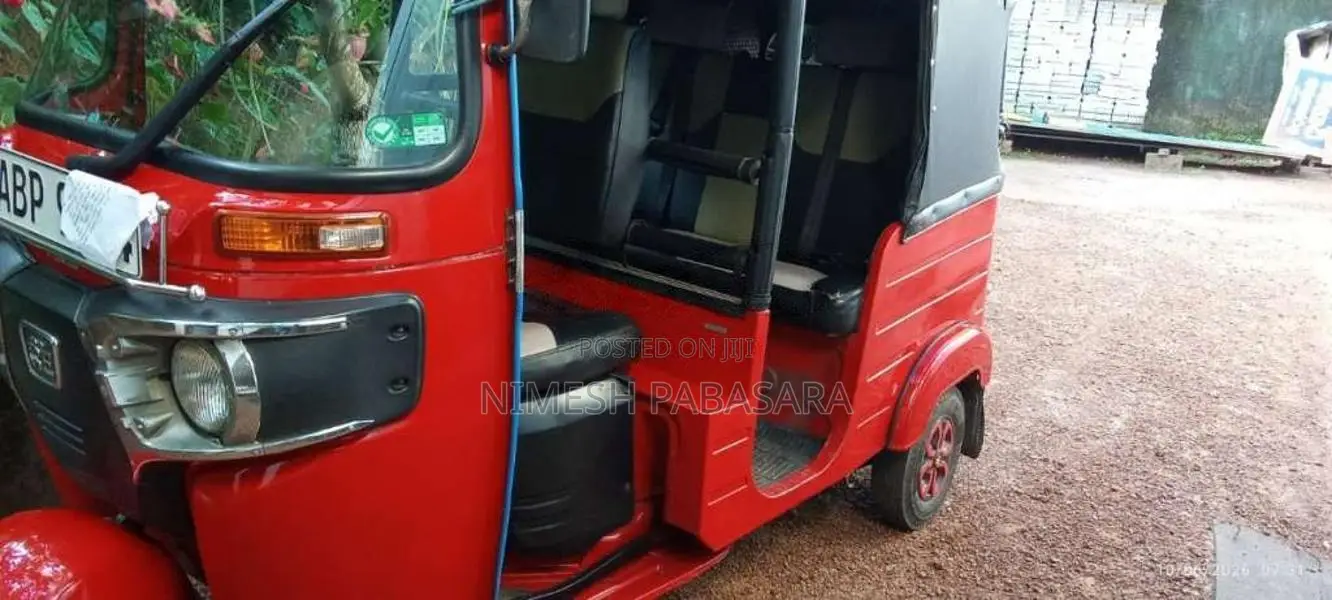 Bajaj 4 Stroke 2017 Three Wheel (Used)