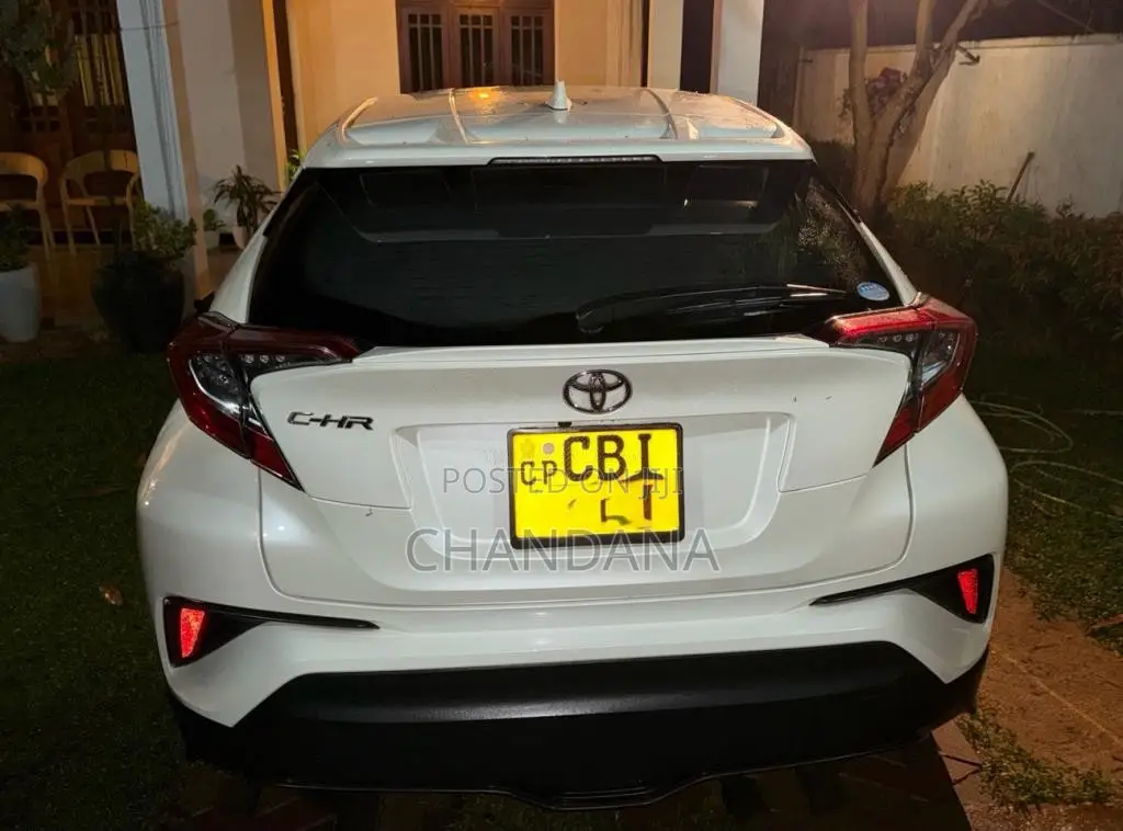 Toyota CHR NGX 10 2018 SUV (Used)