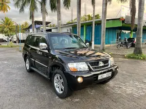 Mitsubishi Montero 2004 SUV (Used)