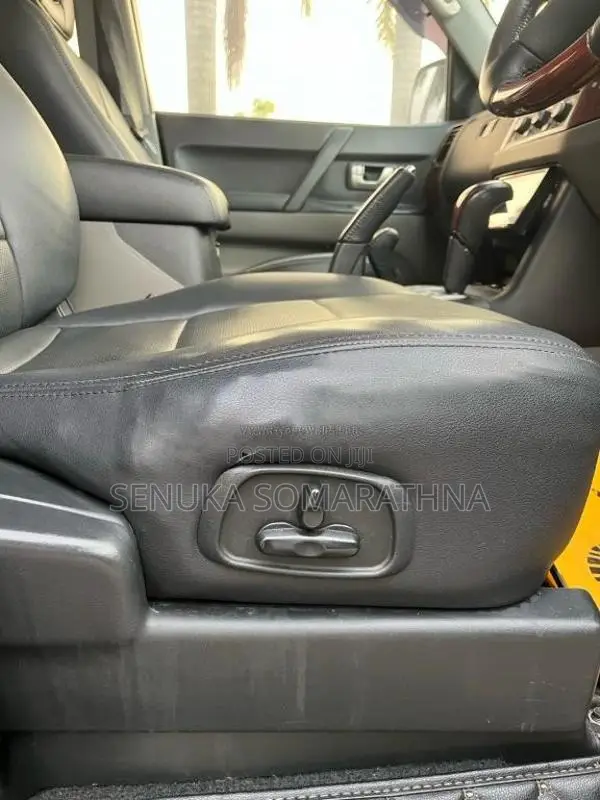 Mitsubishi Montero 2004 SUV (Used)