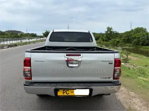 Toyota Hilux 3L Thailand 1KD 2006 Pickup (Used)