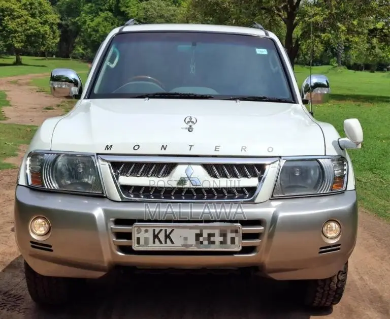 Mitsubishi Montero 2006 SUV (Used)