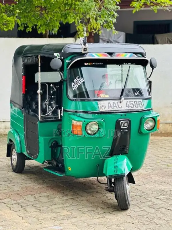 Bajaj RE 205 2012 Three Wheel (Used)
