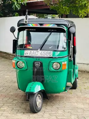 Bajaj RE 205 2012 Three Wheel (Used)