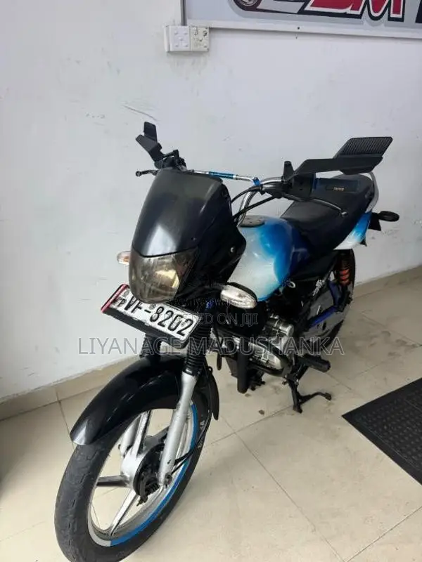 Bajaj Platina 2010 Motorbike (Used)