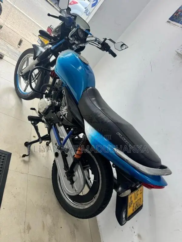 Bajaj Platina 2010 Motorbike (Used)