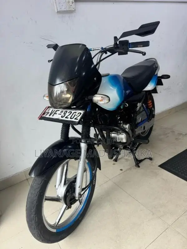Bajaj Platina 2010 Motorbike (Used)