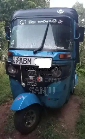 Bajaj 4 Stroke 2016 Three Wheel (Used)