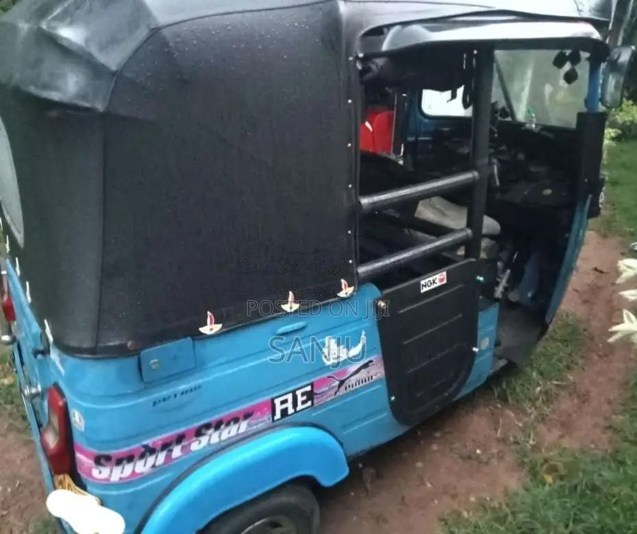 Bajaj 4 Stroke 2016 Three Wheel (Used)