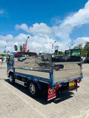 Toyota Dyna 2018 Pickup (Used)