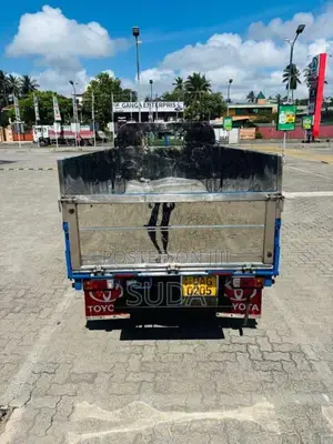 Toyota Dyna 2018 Pickup (Used)