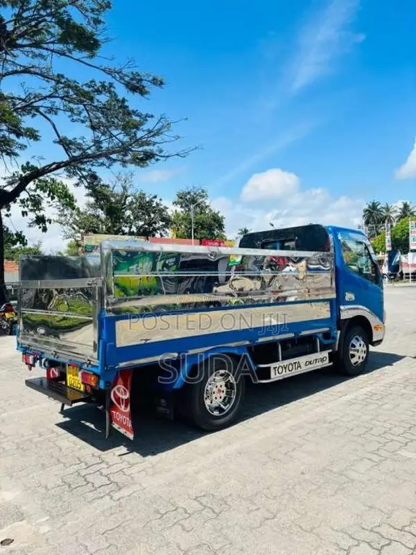 Toyota Dyna 2018 Pickup (Used)