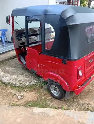 Bajaj RE 2026 Three Wheel (Used)