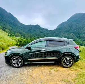 Honda Vezel 2014 SUV (Used)