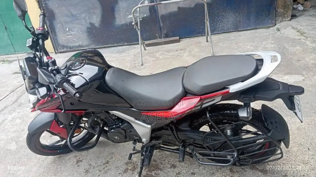 Bajaj Pulsar N125 2025 Motorbike (Used)
