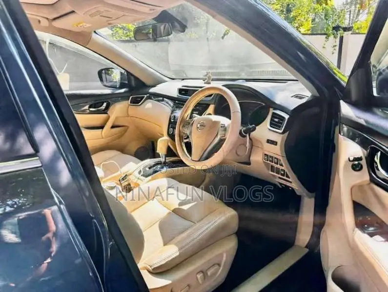 Nissan X-Trail Premium 2016 SUV (Used)
