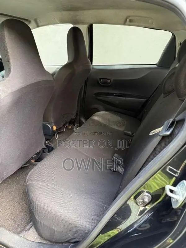 Toyota Vitz 2013 Car (Used)