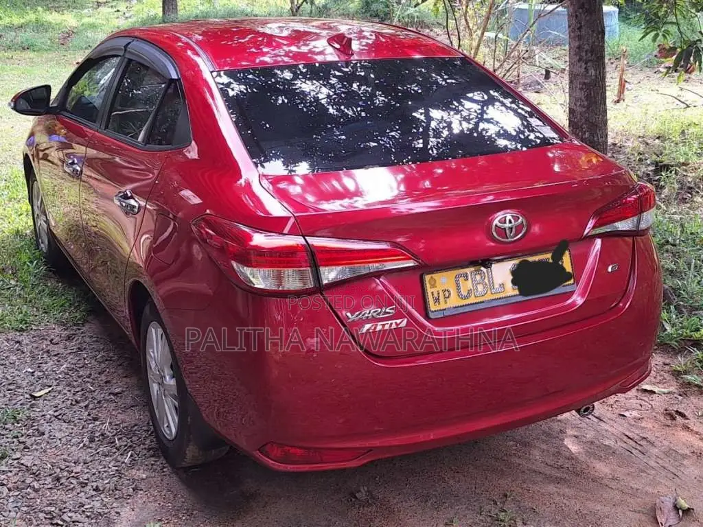 Toyota Yaris Ativ 2018 Car (Used)