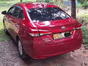 Toyota Yaris Ativ 2018 Car (Used)