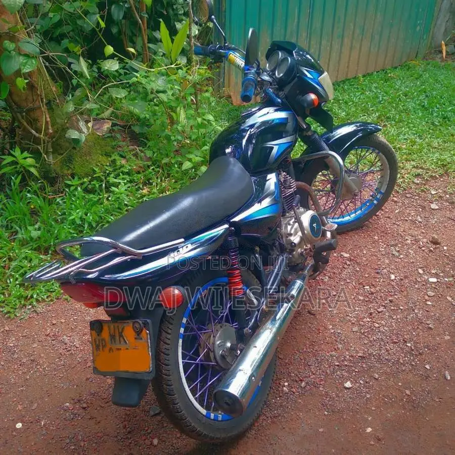 Bajaj CT-100 2010 Motorbike (Used)