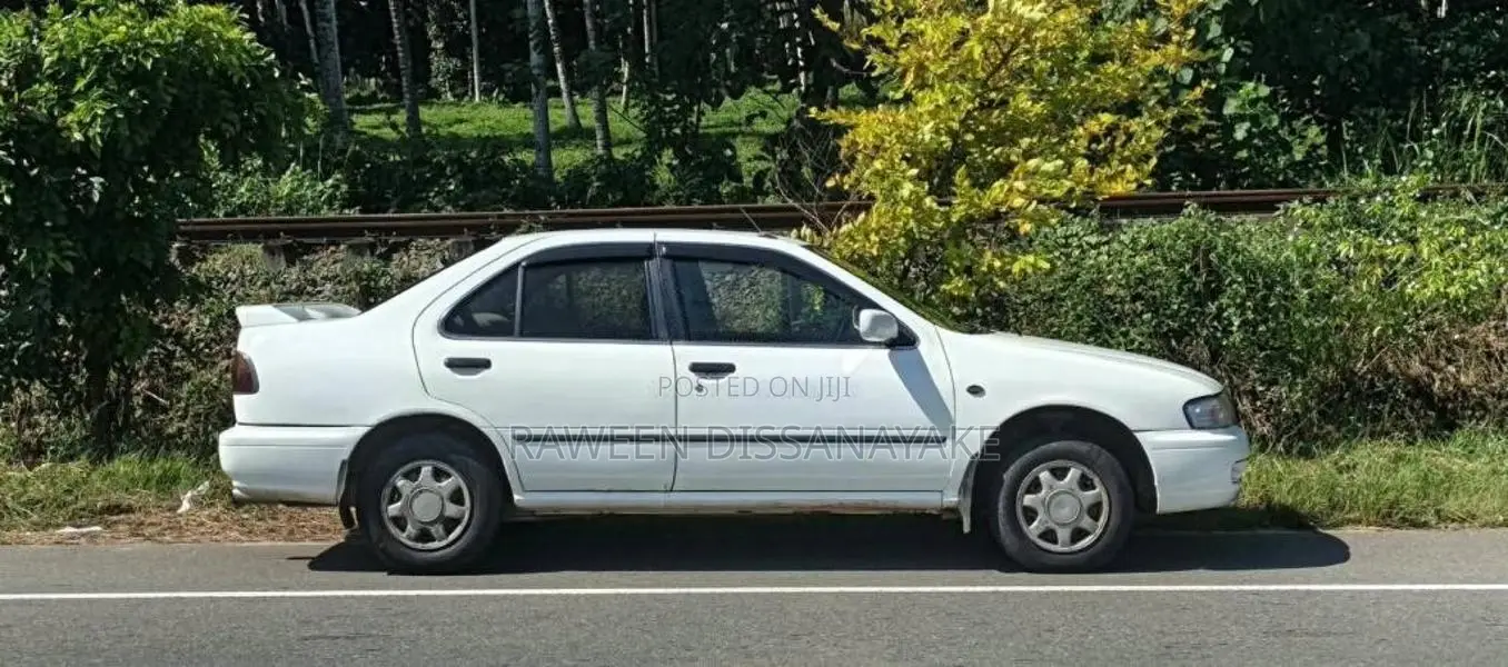 Nissan Sunny FB14 1999 Car (Used)