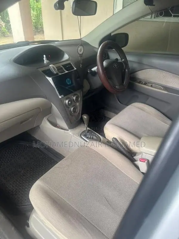 Toyota Belta 2009 Car (Used)