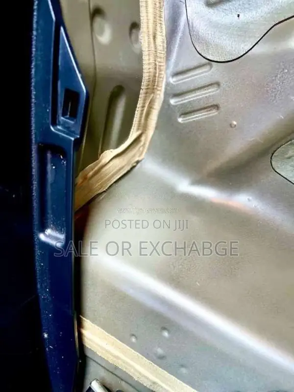 Toyota Vitz 2018 Car (Used)