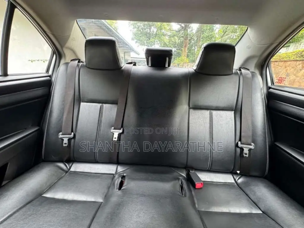 Toyota Axio 2015 Car (Used)