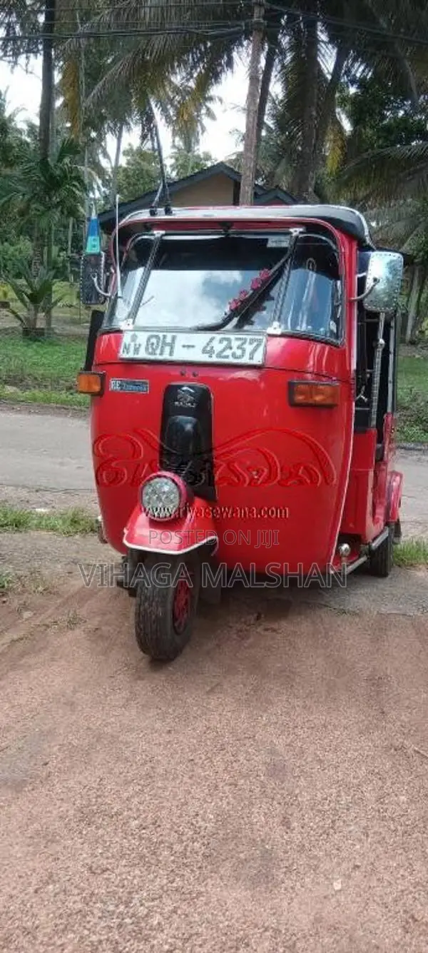 Bajaj RE 2006 Three Wheel (Used)