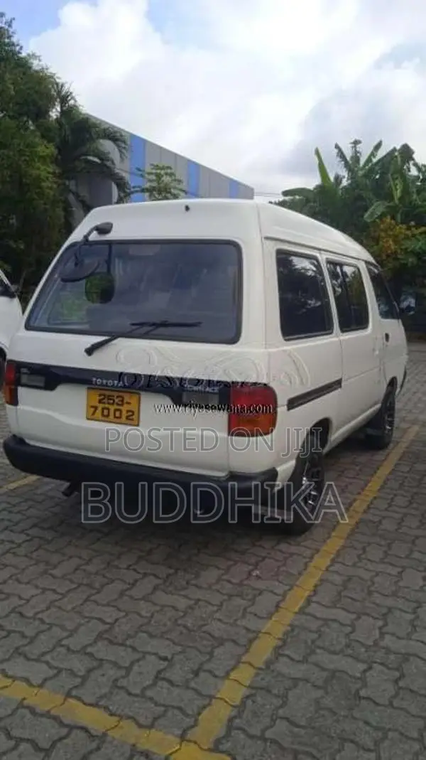 Toyota TownAce 1999 Van (Used)