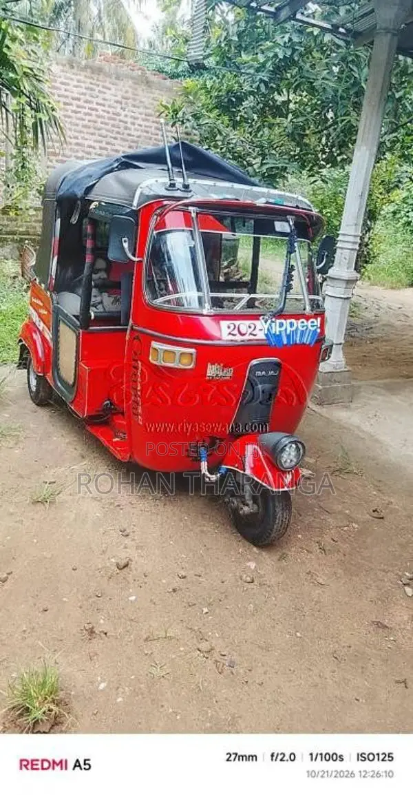 Bajaj RE 2 Stroke 1995 Three Wheel (Used)