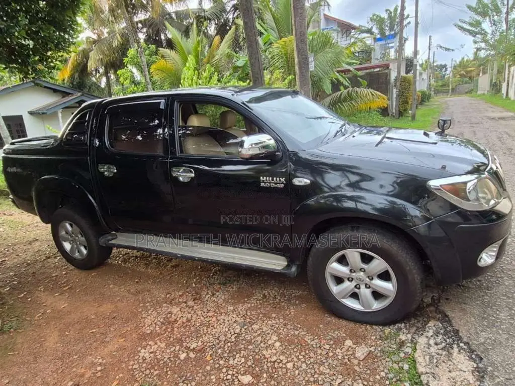 Toyota Hilux 2006 Pickup (Used)