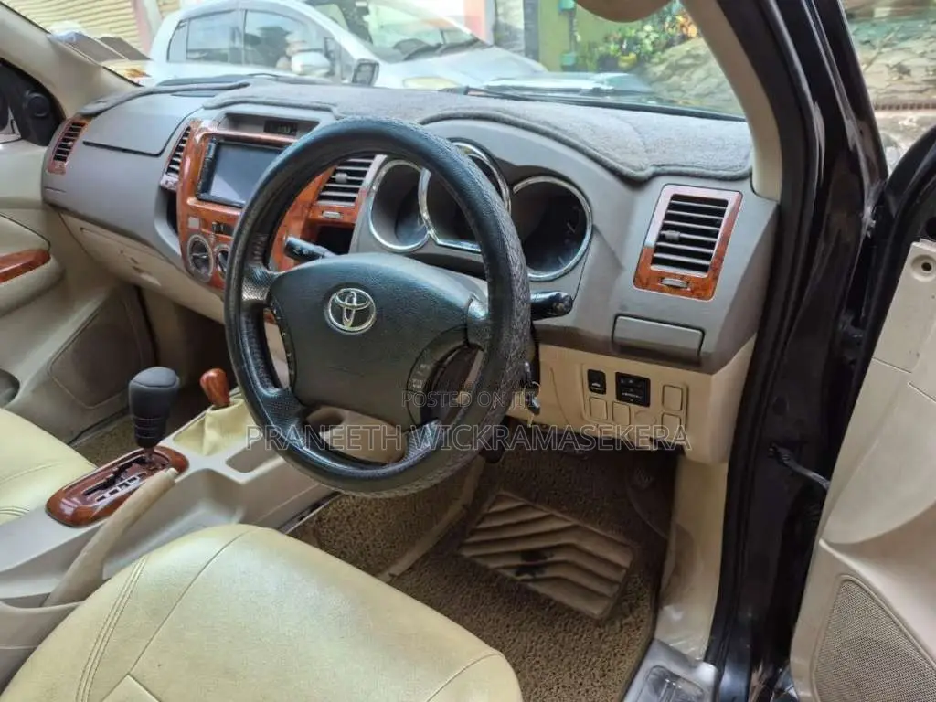 Toyota Hilux 2006 Pickup (Used)